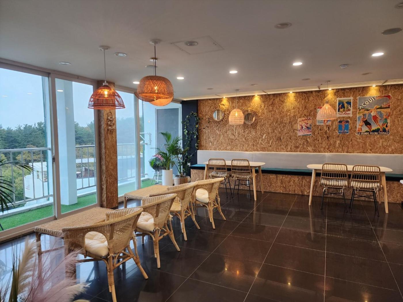 Zio Pinetree Hotel ยางยาง ภายนอก รูปภาพ